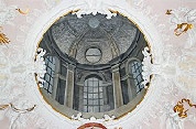 Deckenbild - gemalte Scheinkuppel über dem Hochaltar